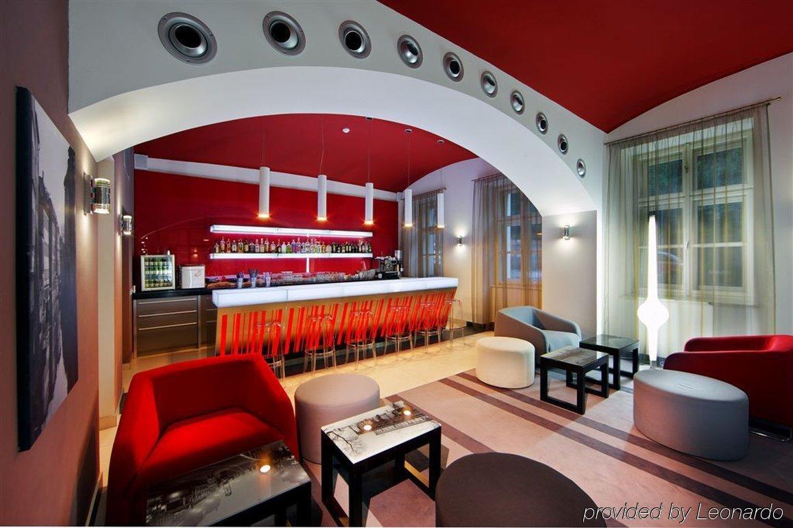 Red&Blue Design Hotel Prag Restaurant billede